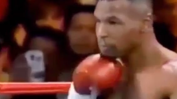 Quando il pugilato divenne cannibale: 20 anni fa il morso di Tyson a Holyfield