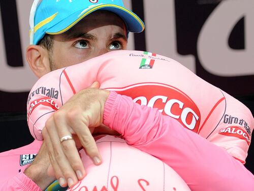 Wiggins è umano E un super Nibali vola in maglia rosa