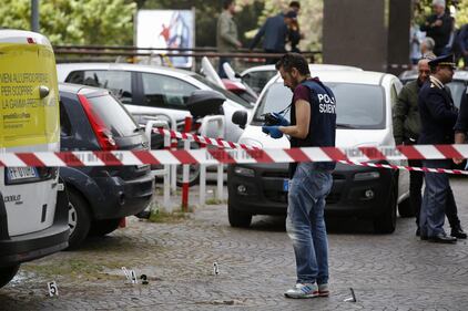Roma, esplosione in strada: ordigno rudimentale nel parcheggio delle Poste 7