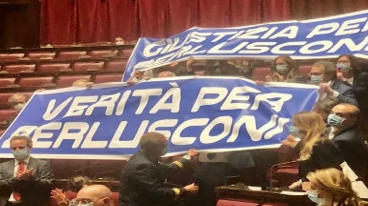 Le carte del golpe e il silenzio dei complici