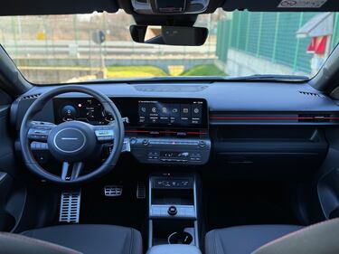 Hyundai Kona HEV: tutte le foto 15