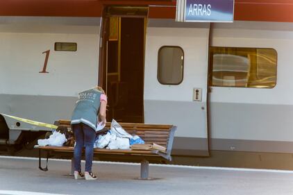 Attacco al treno in Francia: l'arresto del terrorista 8