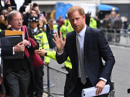“Speculazioni, non ha prove”. Si mette male per Harry in tribunale