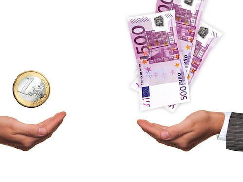 Lavorare in Svizzera conviene ancora? Stipendi fino al 200% più alti rispetto all'Italia. Ecco le figure più richieste