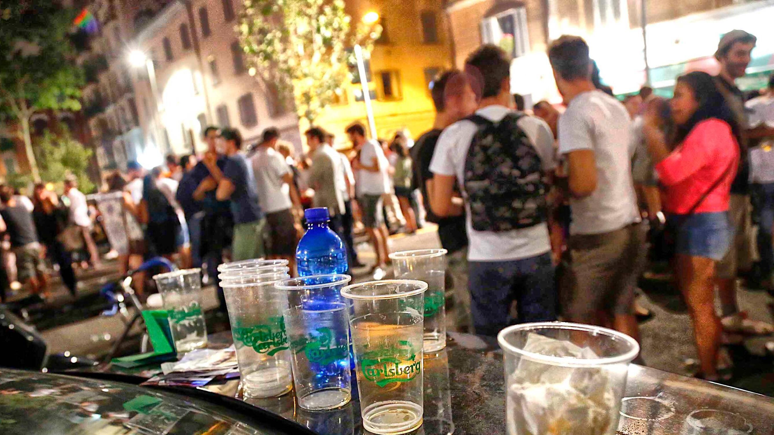 La movida a Sant'Agostino: il Comune chiude tre locali