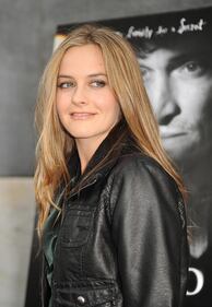 Alicia Silverstone nuda per PETA 13