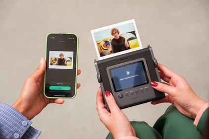 Fujifilm lancia Instax Wide Evo 16