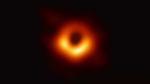 Lo scatto icona di un'epoca (quasi) senza luce