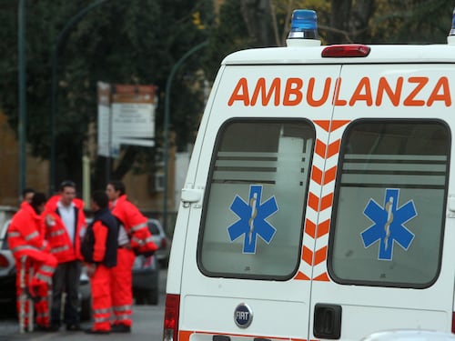 Tragedia a Palermo, bimba di due anni muore annegata in piscina