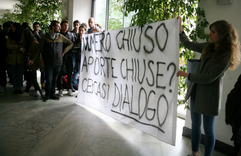 Il presidio di protesta degli studenti 2