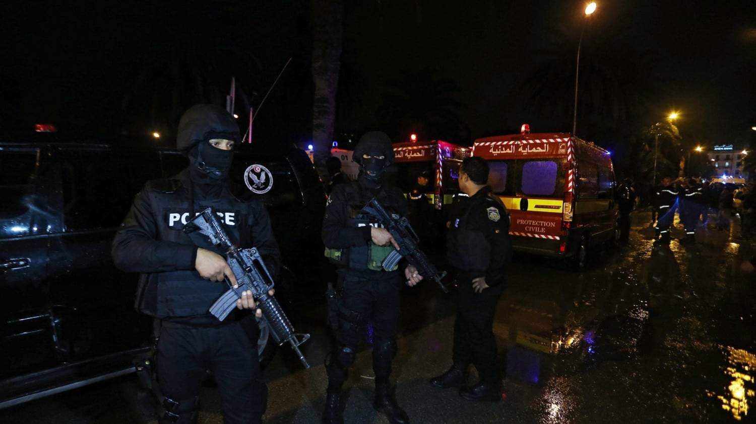 Attentato a Tunisi, salta in aria un autobus delle guardie presidenziali