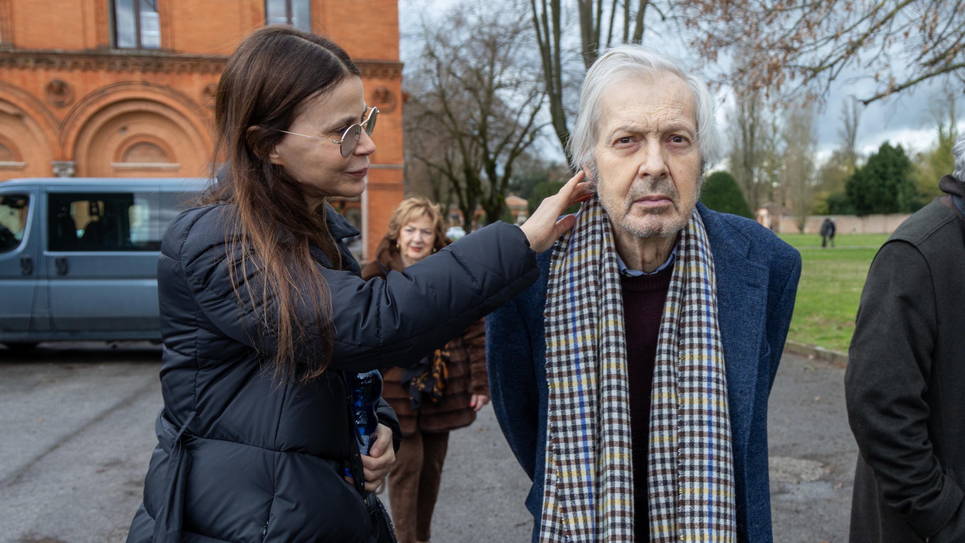 Il ritorno di Sgarbi: “La morte non mi spaventa. Urlo di Munch emblema della condizione umana”