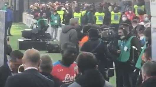 "Negro di m...". Insulti razzisti contro Koulibaly dai tifosi dell'Atalanta
