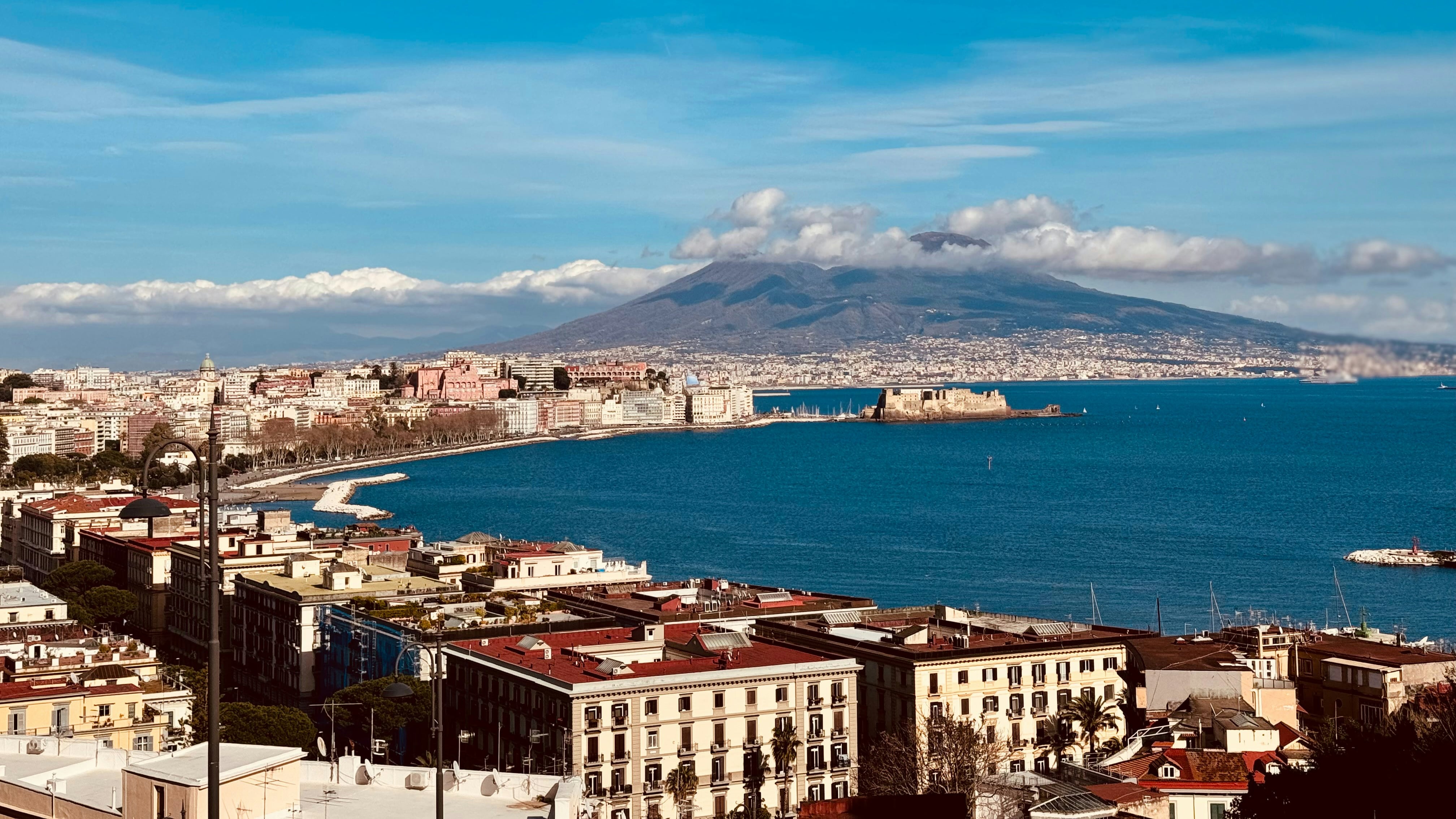 La tripletta di Napoli con lo scudetto e l'America's Cup