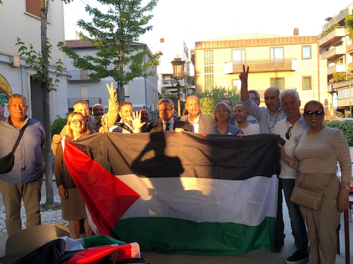 La carica degli islamisti a 5 Stelle. A Venezia spunta Pedullà insieme ai palestinesi