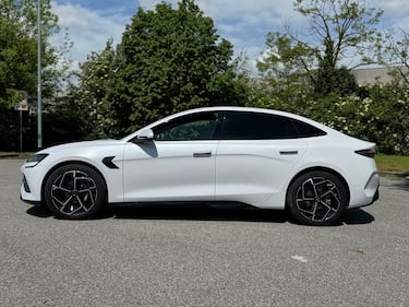 BYD Seal: guarda la gallery della nuova berlina elettrica da 530 CV 6