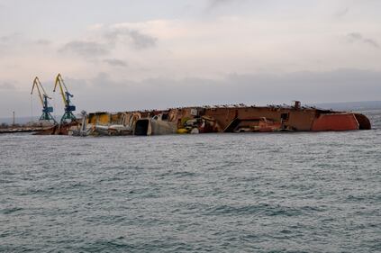 La nave affondata dai russi nella baia di Donoslav 3