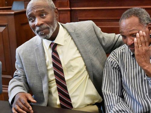 Florida, rilasciati dopo 43 anni di carcere: "Non hanno commesso omicidio"