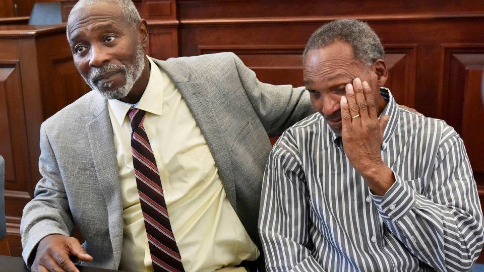 Florida, rilasciati dopo 43 anni di carcere: "Non hanno commesso omicidio"