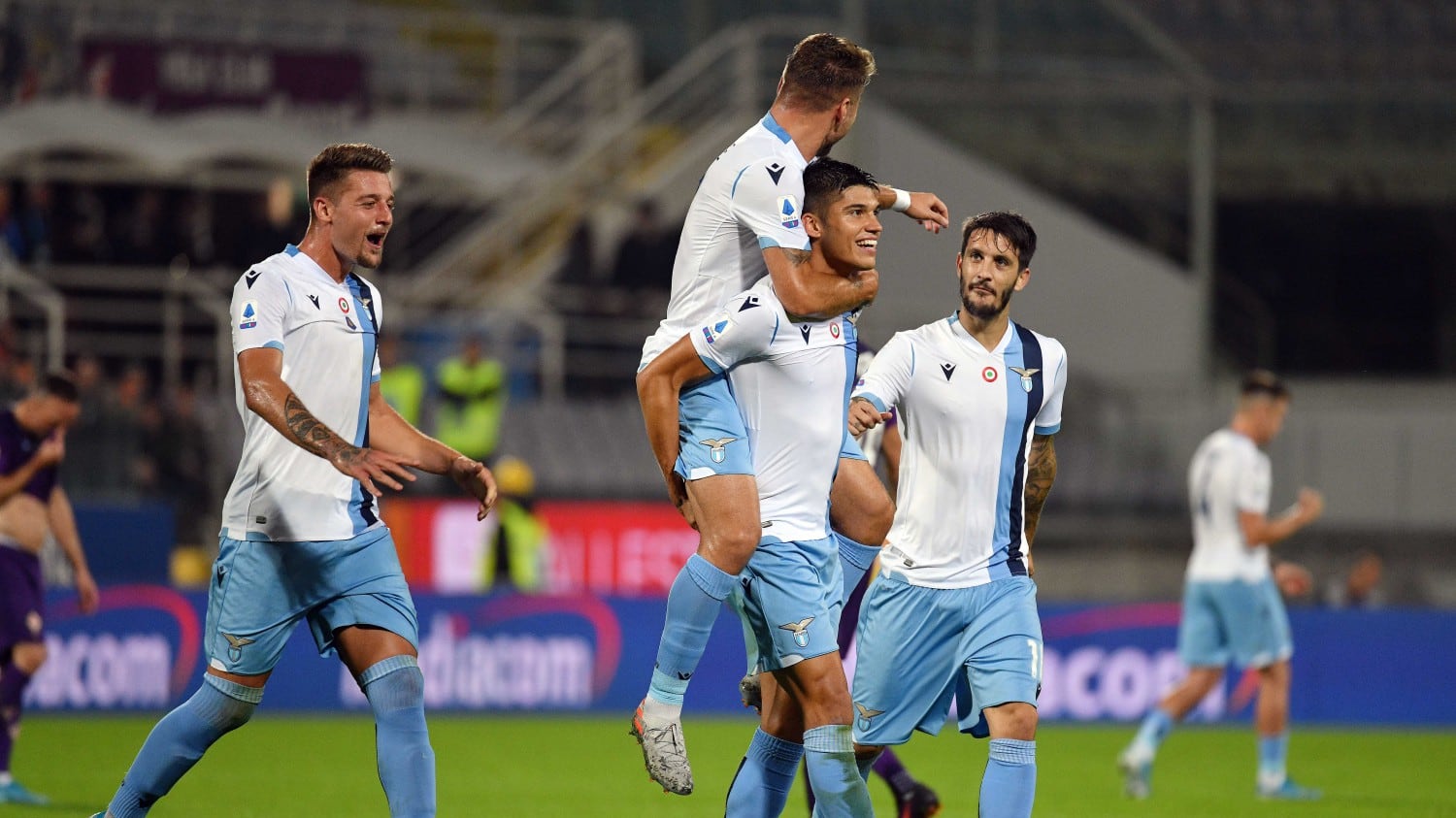 La Lazio abbatte la Fiorentina nel finale: finisce 1-2 per i biancocelesti