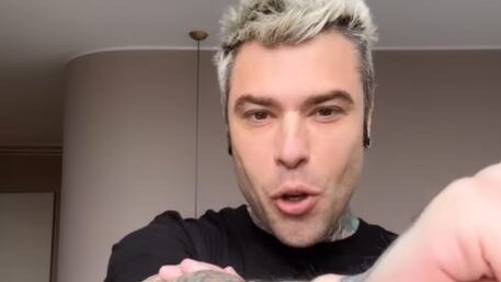 L'ira di Fedez: "Col ca... che vi pago". Ecco cos'è successo
