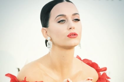 Katy Perry sexy in spiaggia  16