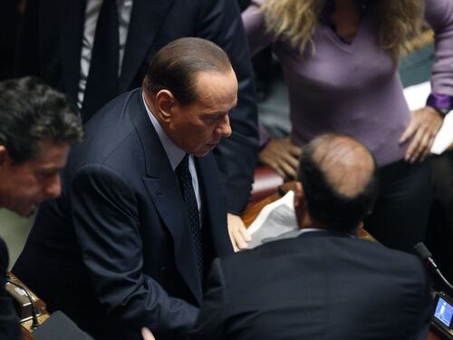 Berlusconi e i sospetti sul Prof: così vuol farci staccare la spina