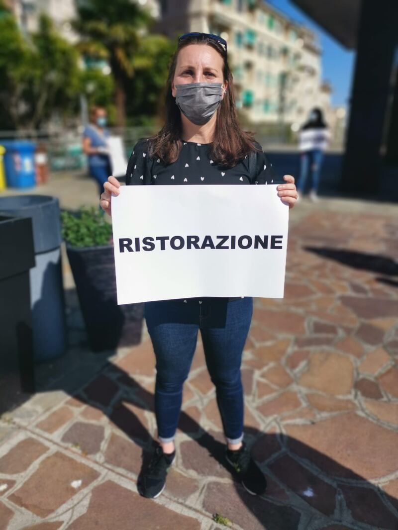 Le partite Iva in piazza contro il governo Conte a Sanremo 5