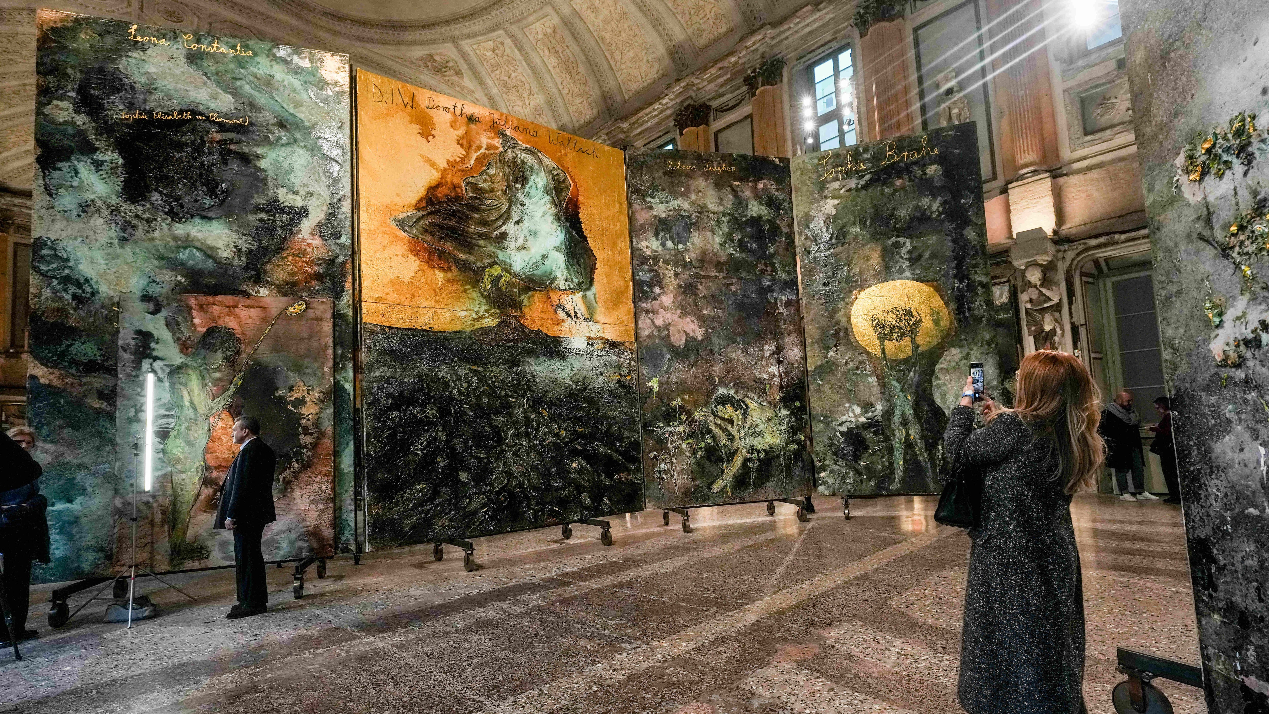 "Le Alchimiste" rinascono dalle rovine della nostra civiltà