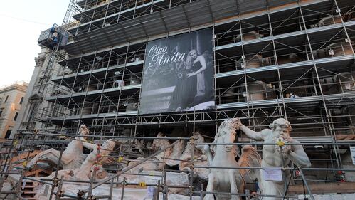 A Trevi la gigantografia di Anita Ekberg 7