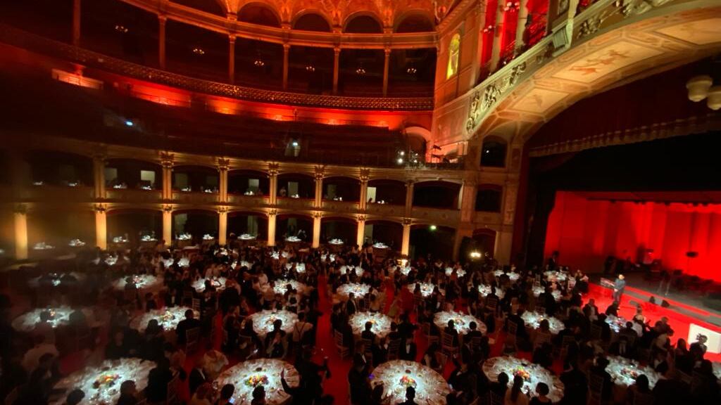 Tre giorni di festa e 1400 invitati. Il compleanno dei record del miliardario giapponese a Palermo