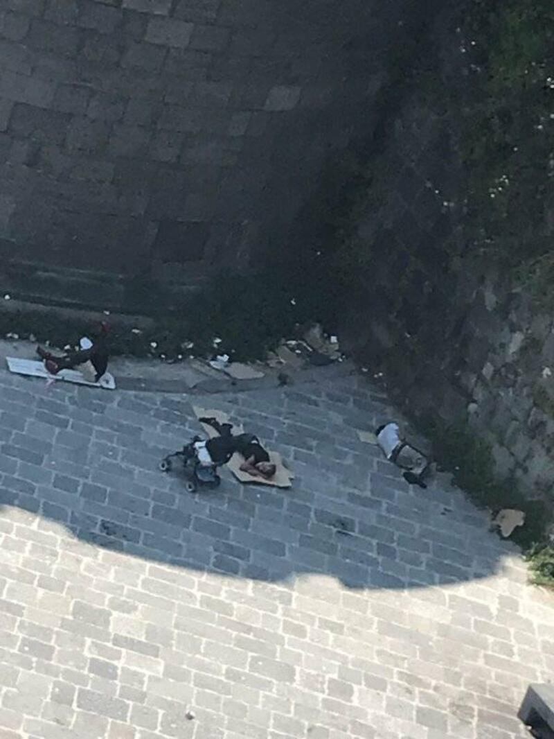 Napoli, Porta Capuana ricovero per tossici e senzatetto 1