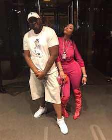 Nicki Minaj, seno in mostra per i 4 milioni di dischi 19
