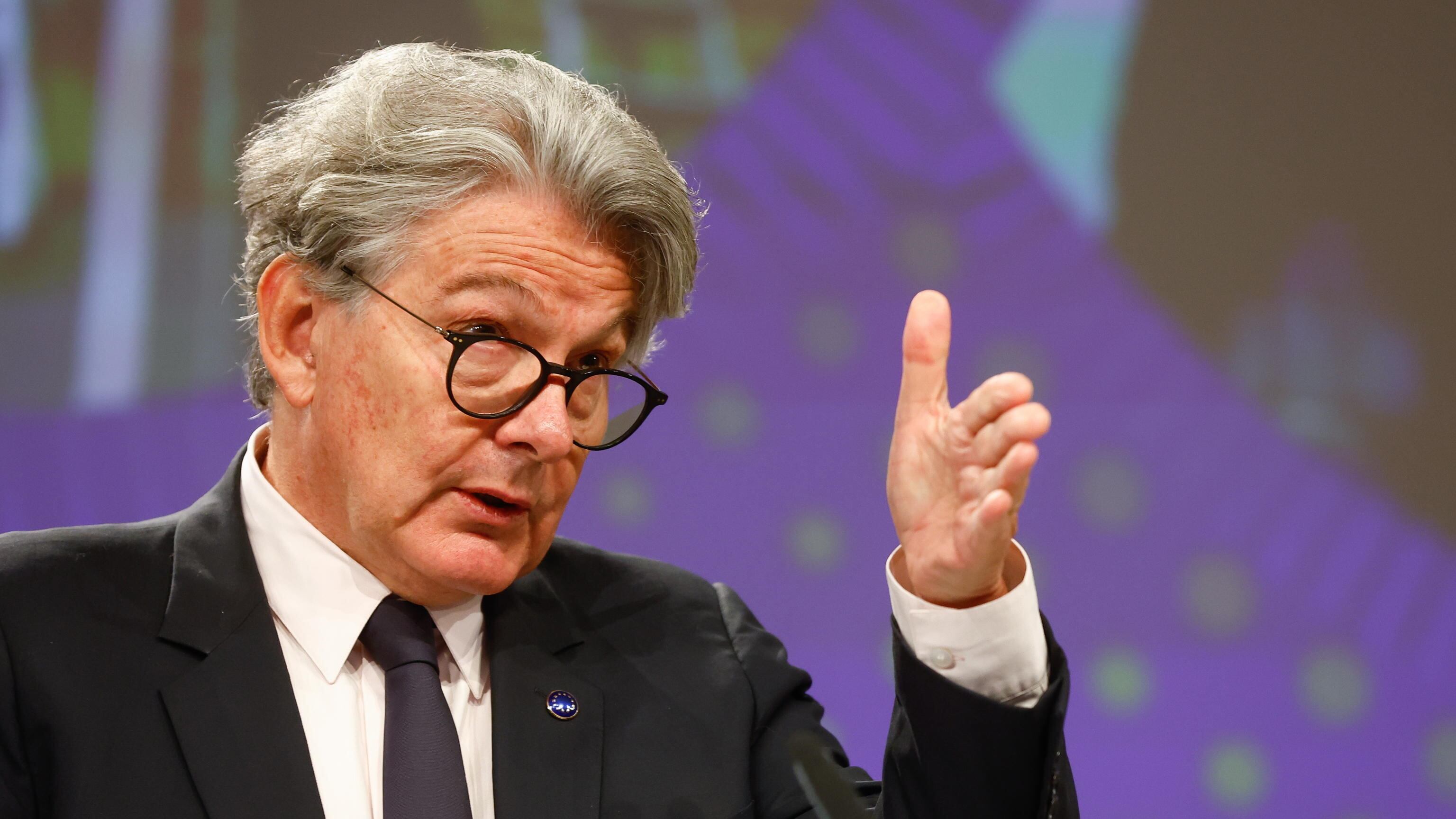 Tra Stati Uniti e Europa una "battaglia dei visti" sulle imprese digitali