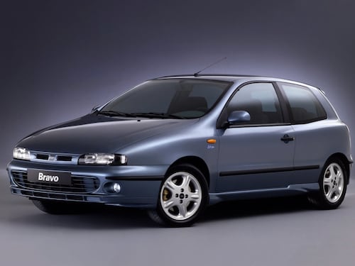 Fiat Bravo HGT, la compatta sportiva di fine secolo