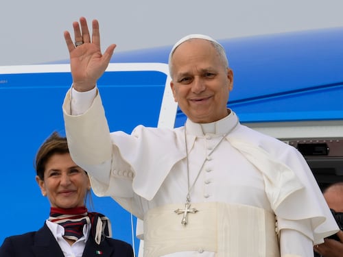 "Non ho paura di lui. Parlerò ad alta voce". Il coraggio di Leone nel nome della pace