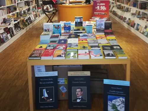 Palermo, chiude la storica libreria Broadway. I titolari: "Ha vinto Amazon"