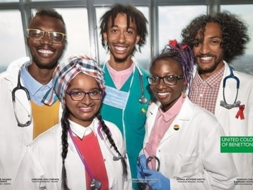 Toscani e Benetton ci ricascano: altre foto dell'Italia multietnica