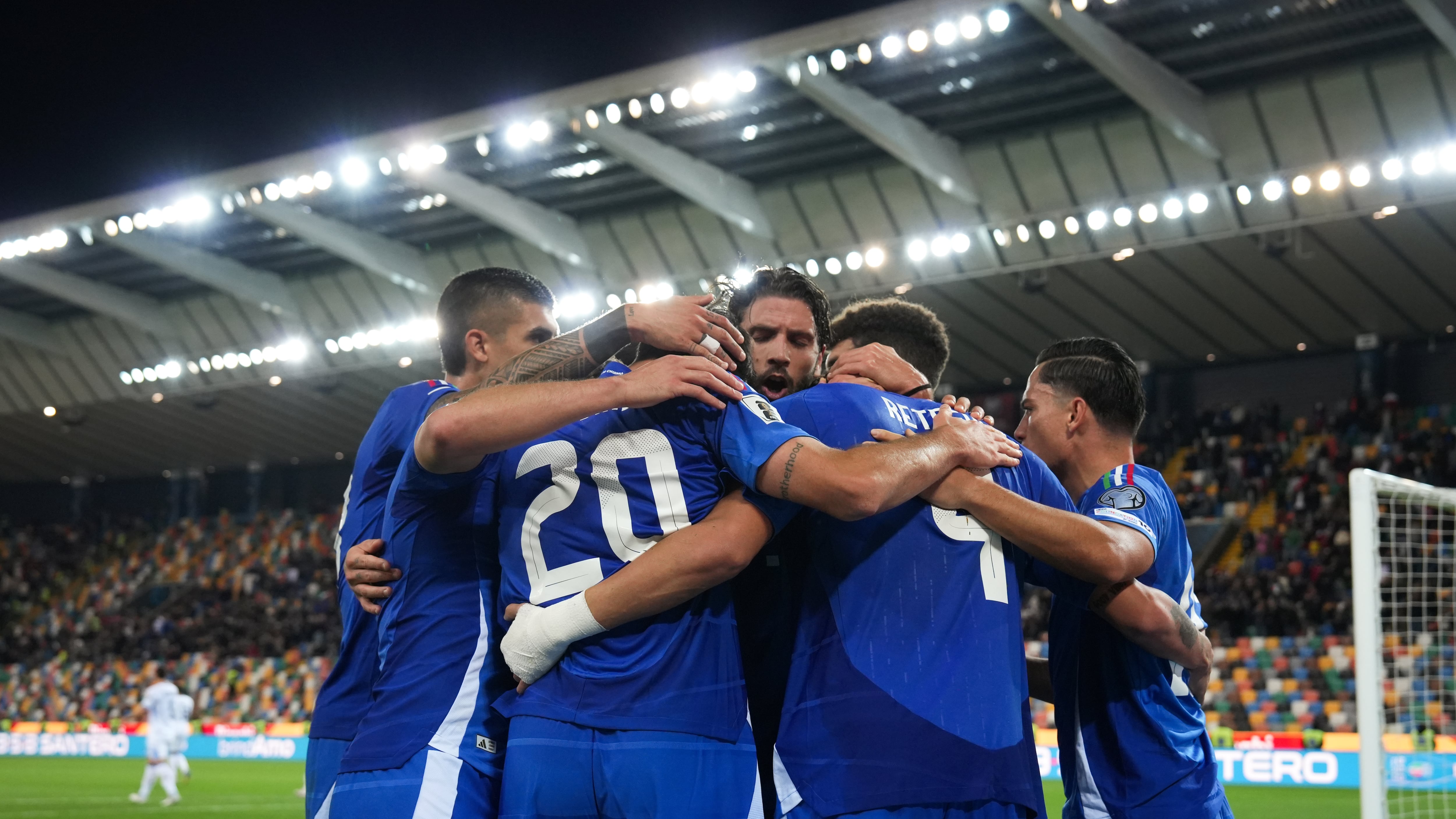 L’Italia soffre più del dovuto ma batte Israele 3-0 grazie alla doppietta di Retegui