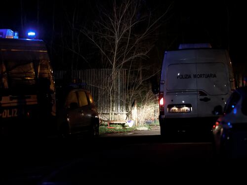"Solidarietà all'agente che ha sparato"