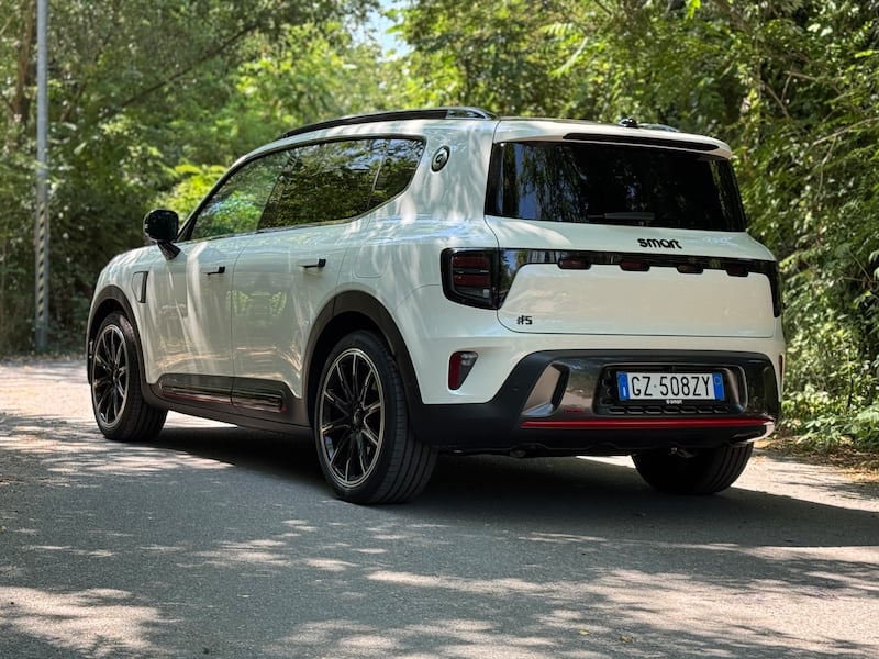 Smart #5 Brabus: guarda la gallery del super SUV da 646 CV 20