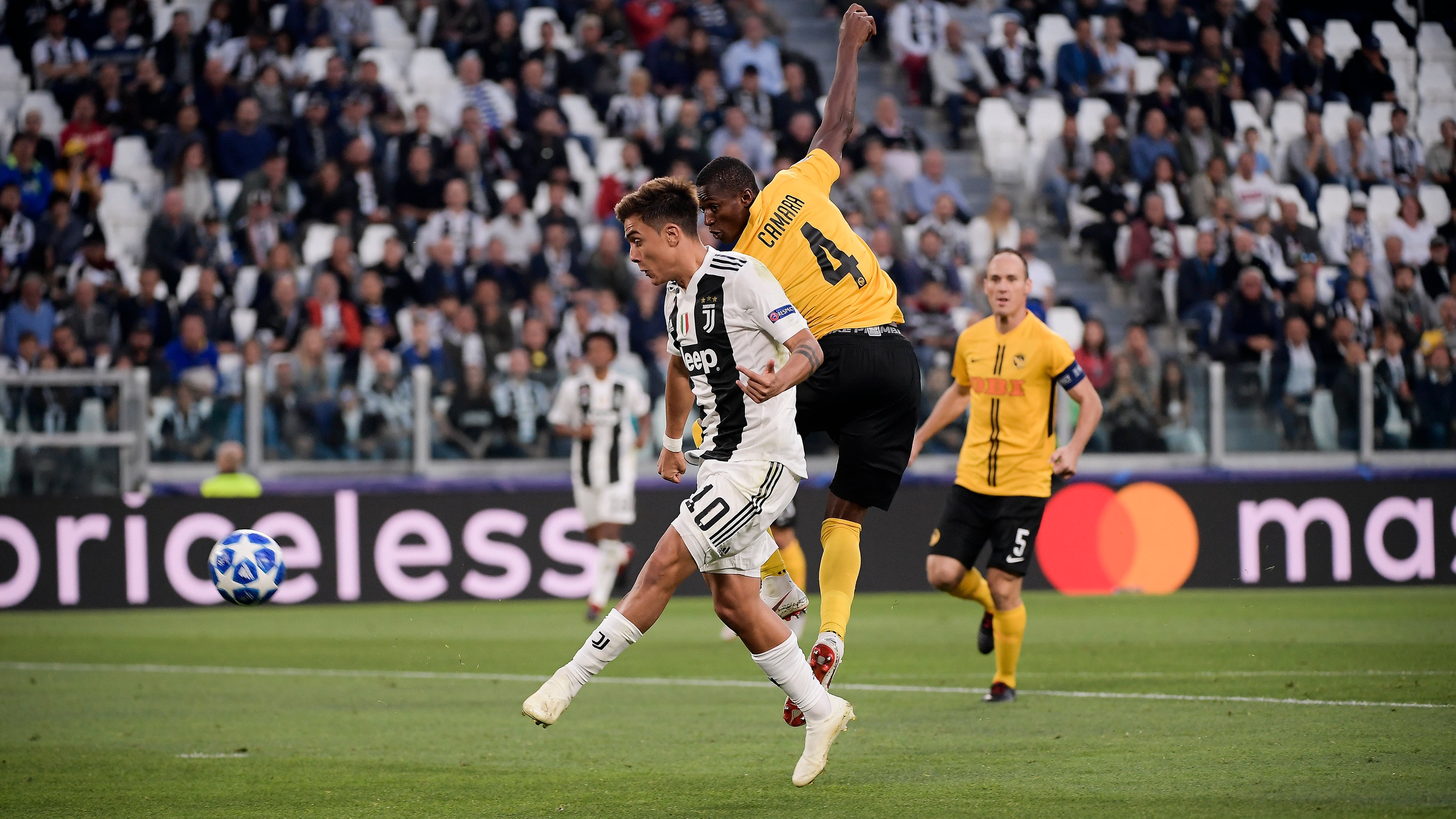 Senza CR7 riecco Dybala. Con una tripla Joya si riprende la Signora