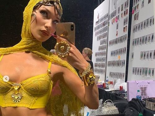 Bella Hadid, le immagini più sexy