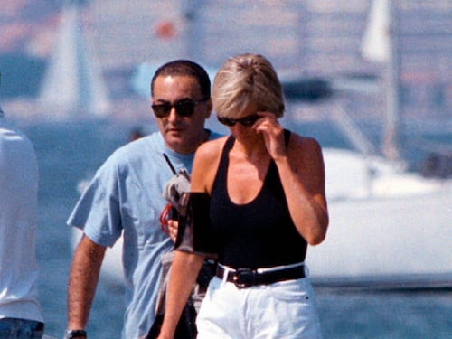 La villa a Malibu e la “violenta discussione” prima dell’incidente tra Lady Diana e Dodi al-Fayed