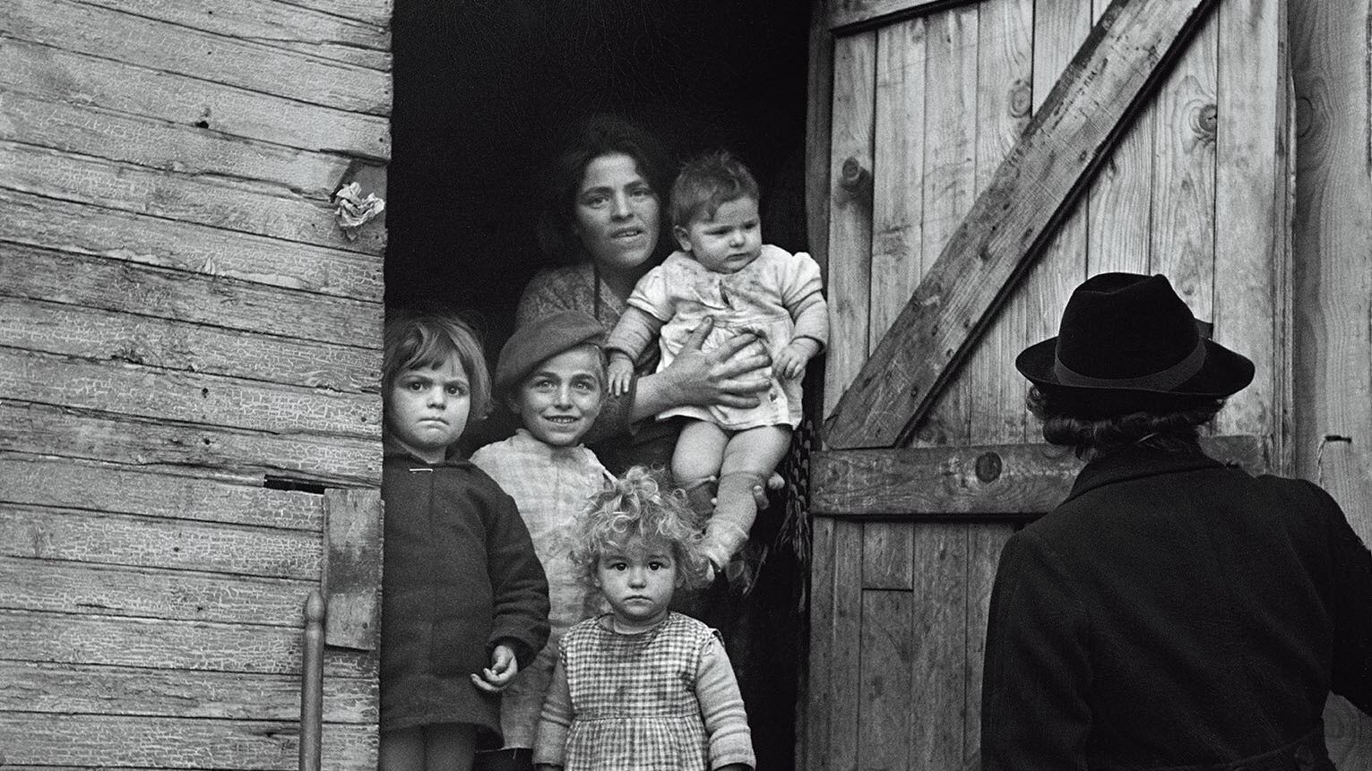 "Donne fotografe" - Contrasto. La tragedia e la gioia di abitare il mondo