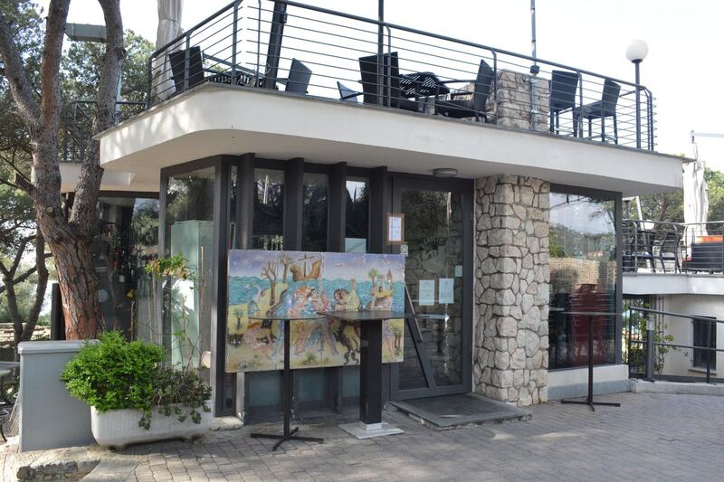 Quel pub dove accanto al caffè spuntava anche la marijuana 5
