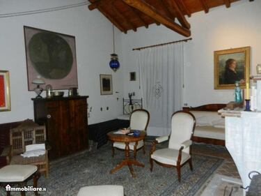 In vendita la villa di Lucio Dalla sull'Etna 6