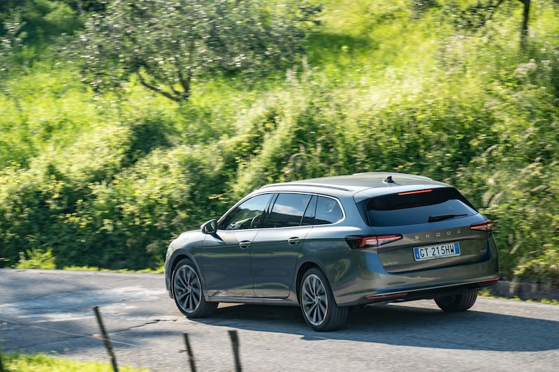 Skoda Superb, guarda la gallery 2