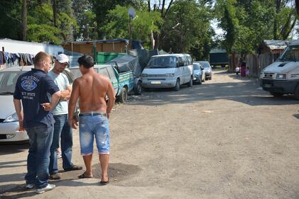 Il Parco Sud trasformato dai rom in una discarica 2