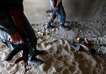 Kabul, attacco dei talebani all'aeroporto 1